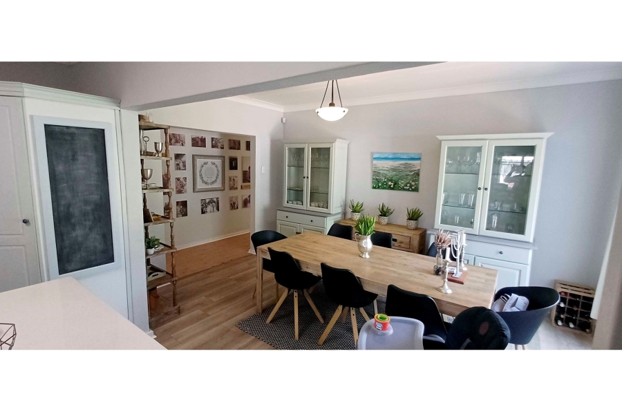 4 Bedroom Property for Sale in Jim Fouchepark Free State